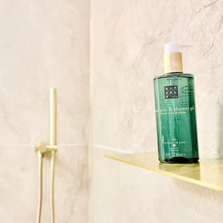 Komfort-studio In Oberwinter Bei Bonn - Mit Playstation 4 *