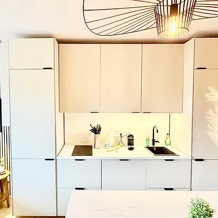 Komfort-studio In Oberwinter Bei Bonn - Mit Playstation 4 *