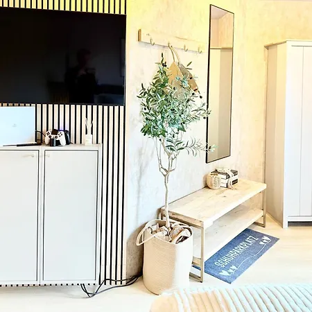 Komfort-studio In Oberwinter Bei Bonn - Mit Playstation 4 *