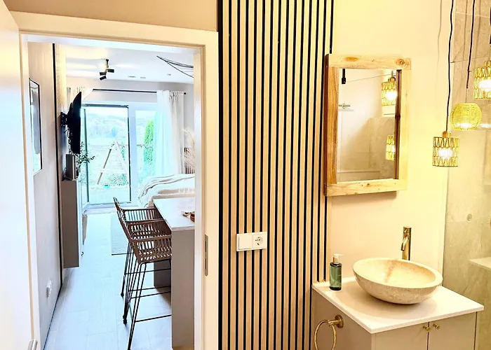 Komfort-studio In Oberwinter Bei Bonn - Mit Playstation 4