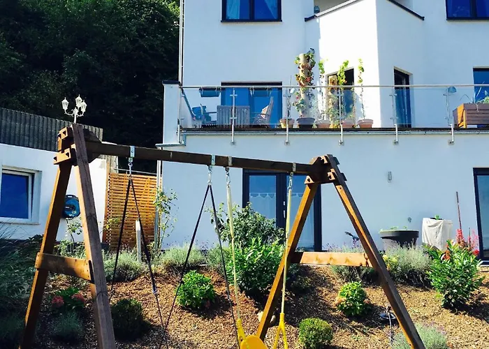 Komfort-studio In Oberwinter Bei Bonn - Mit Playstation 4