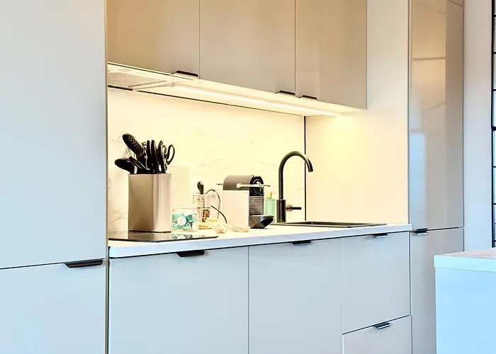 Komfort-studio In Oberwinter Bei Bonn - Mit Playstation 4 *