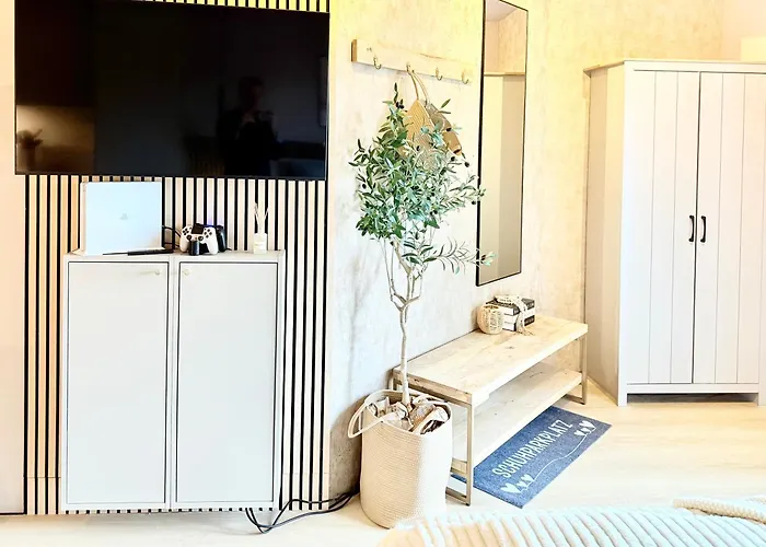 Komfort-studio In Oberwinter Bei Bonn - Mit Playstation 4 *